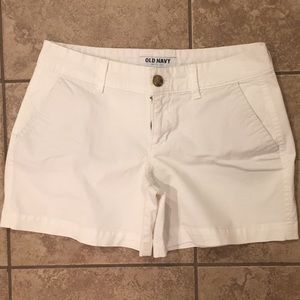 White shorts (5inch) old navy
